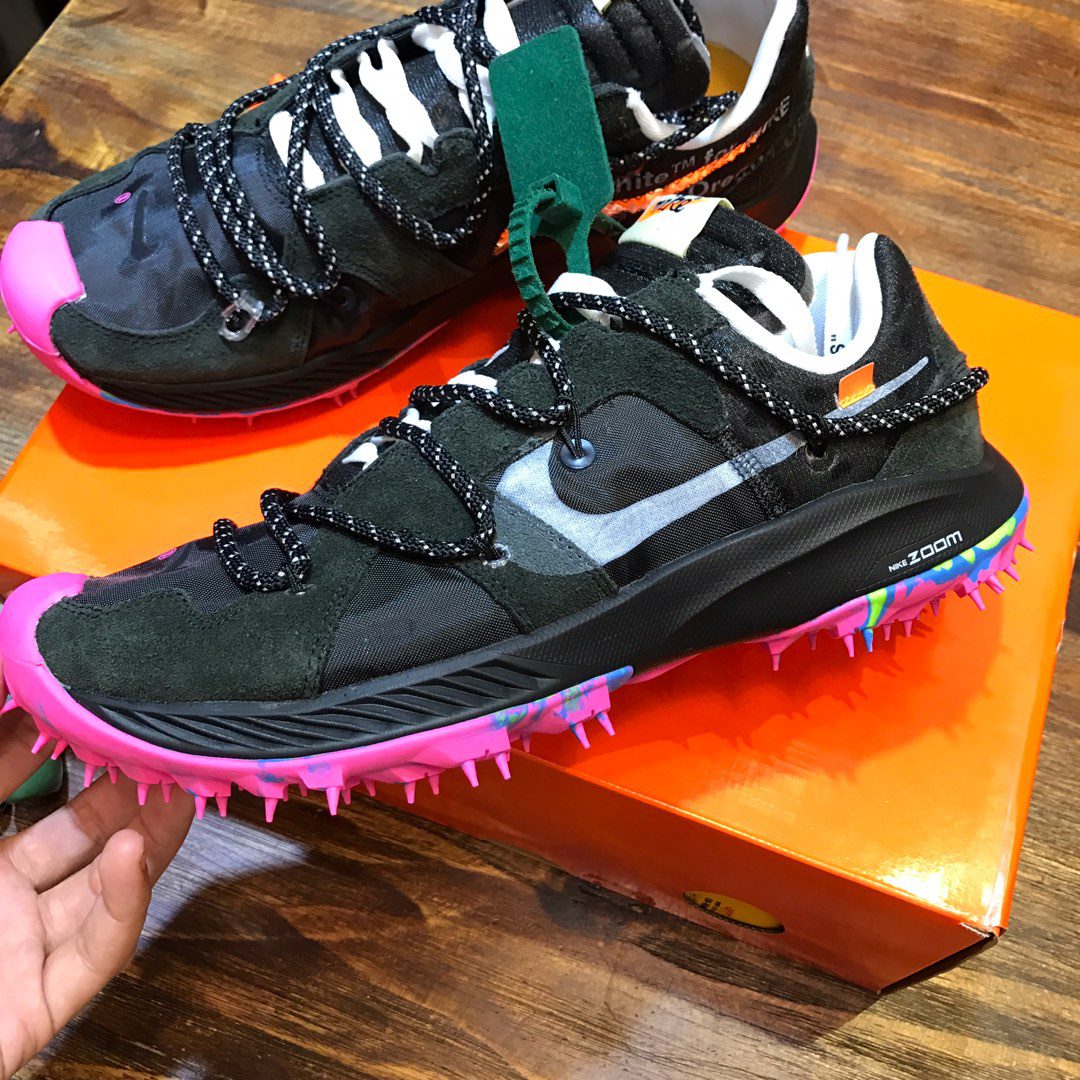 OFF WHITE SNEAKER