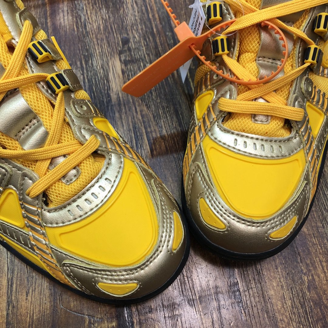 OFF WHITE SNEAKER