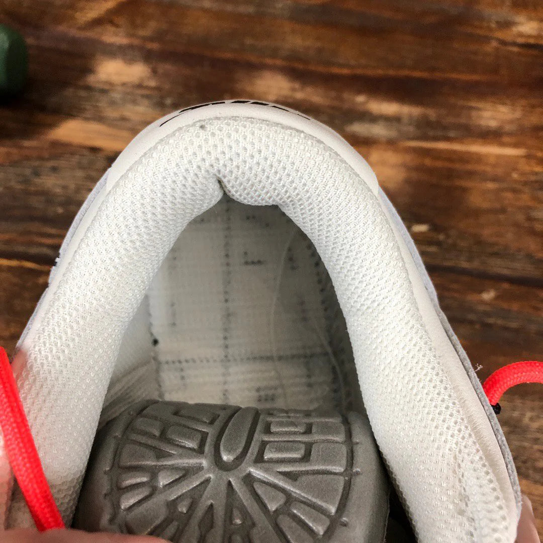 OFF WHITE SNEAKER
