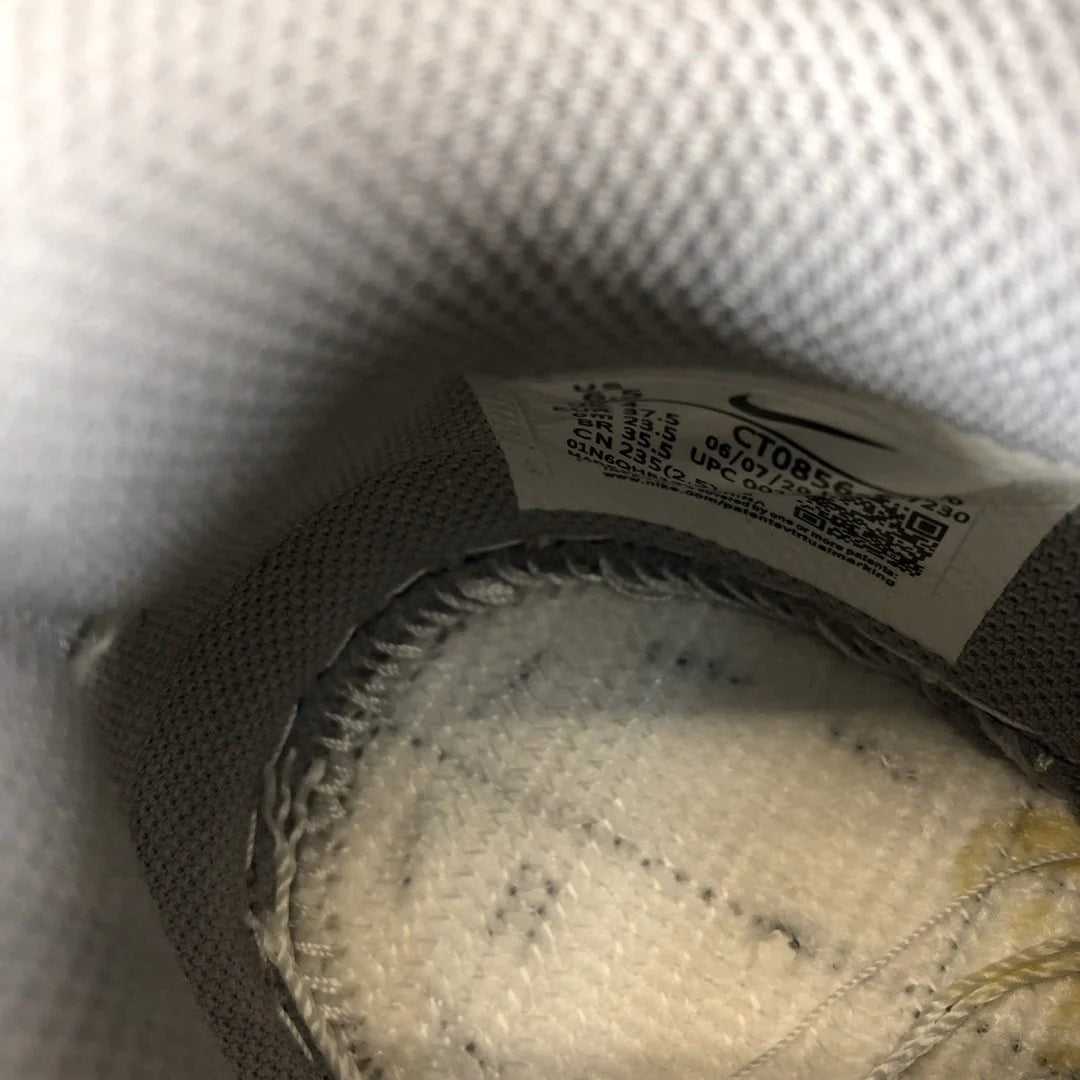 OFF WHITE SNEAKER