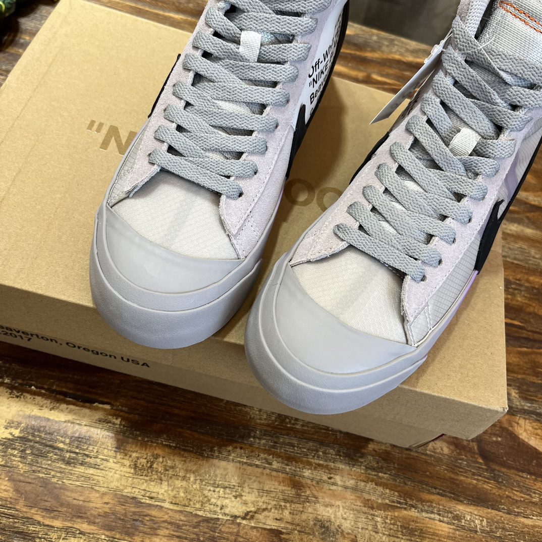 OFF WHITE SNEAKER