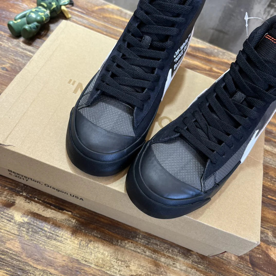 OFF WHITE SNEAKER