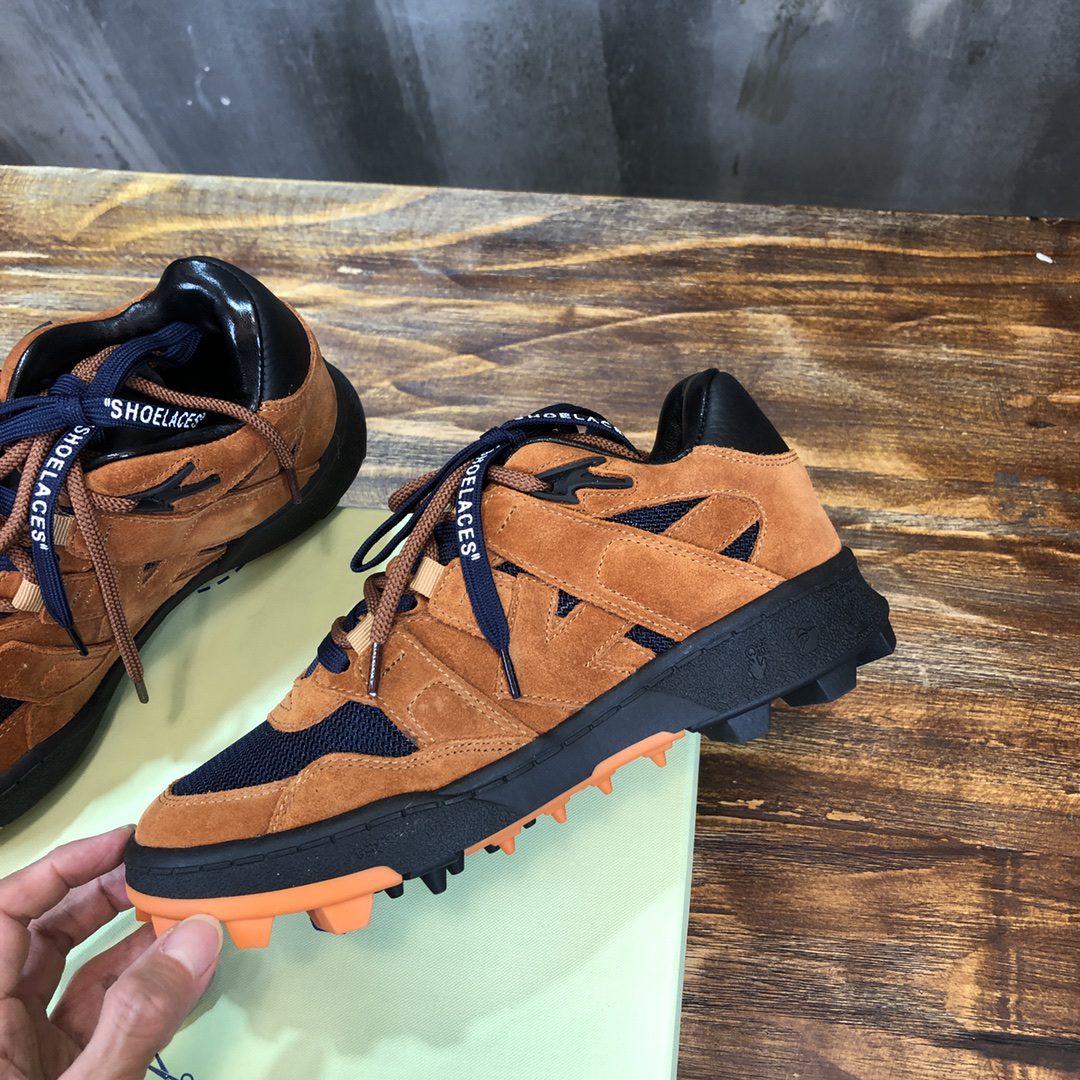 OFF WHITE SNEAKER