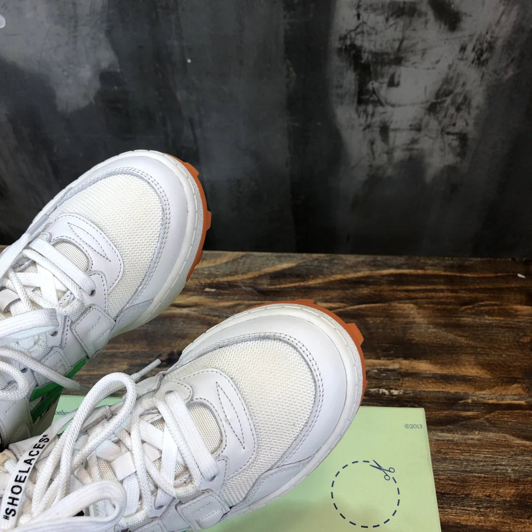 OFF WHITE SNEAKER