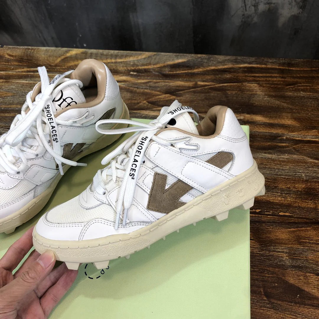 OFF WHITE SNEAKER