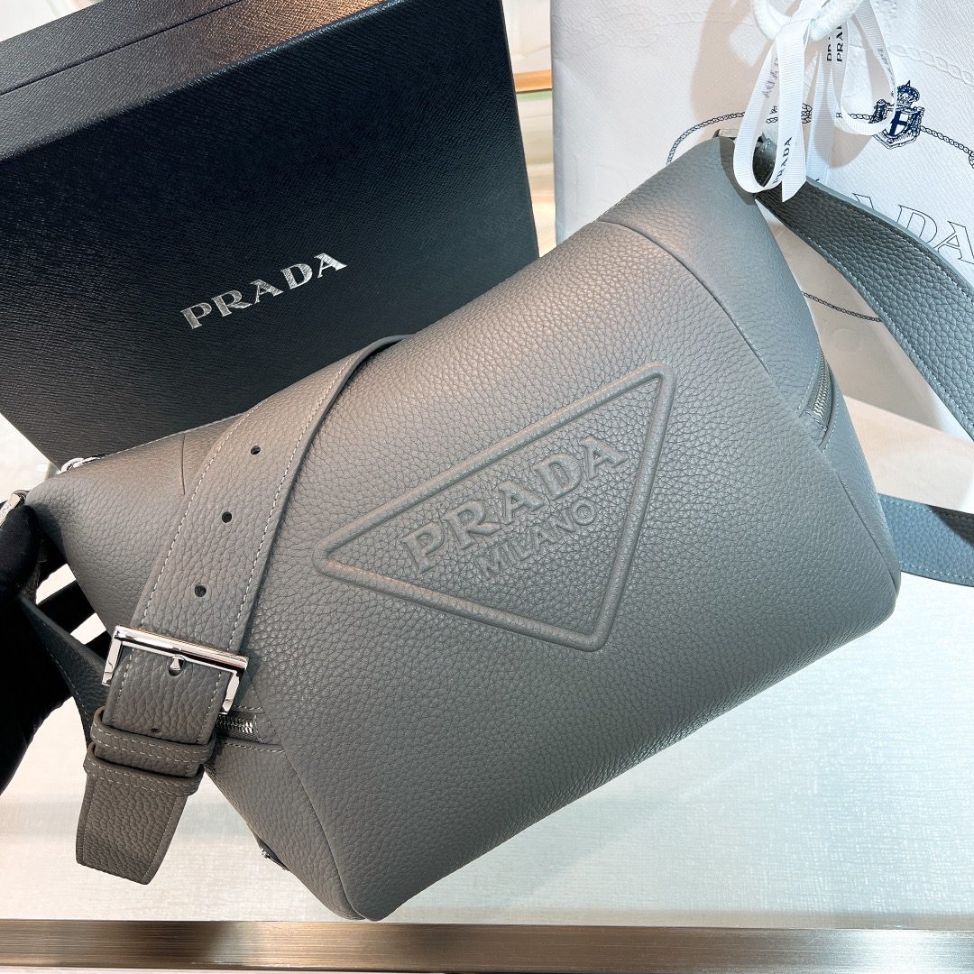 PRADA BAG