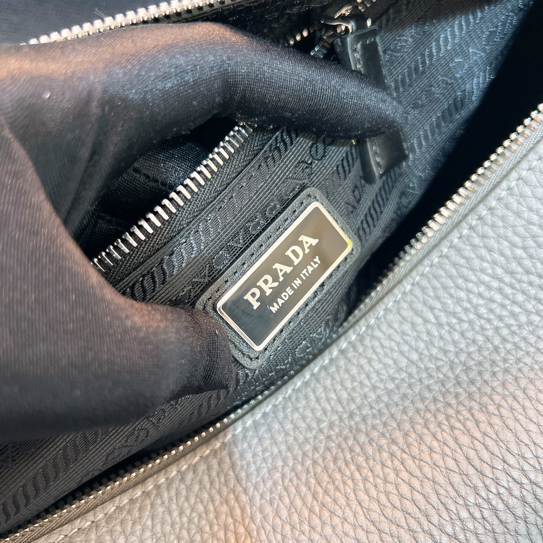PRADA BAG