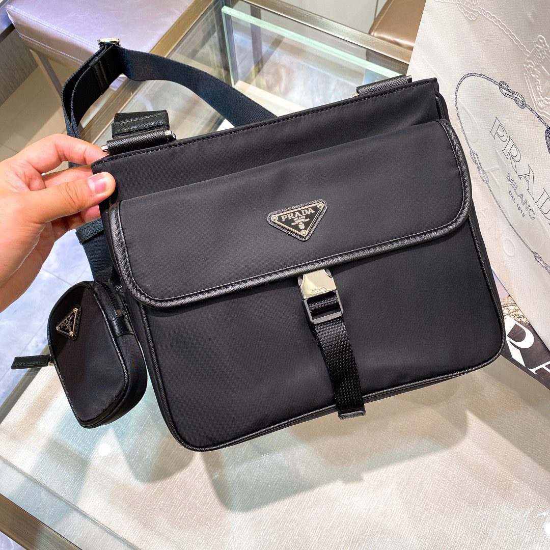 PRADA BAG