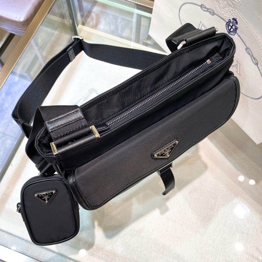 PRADA BAG