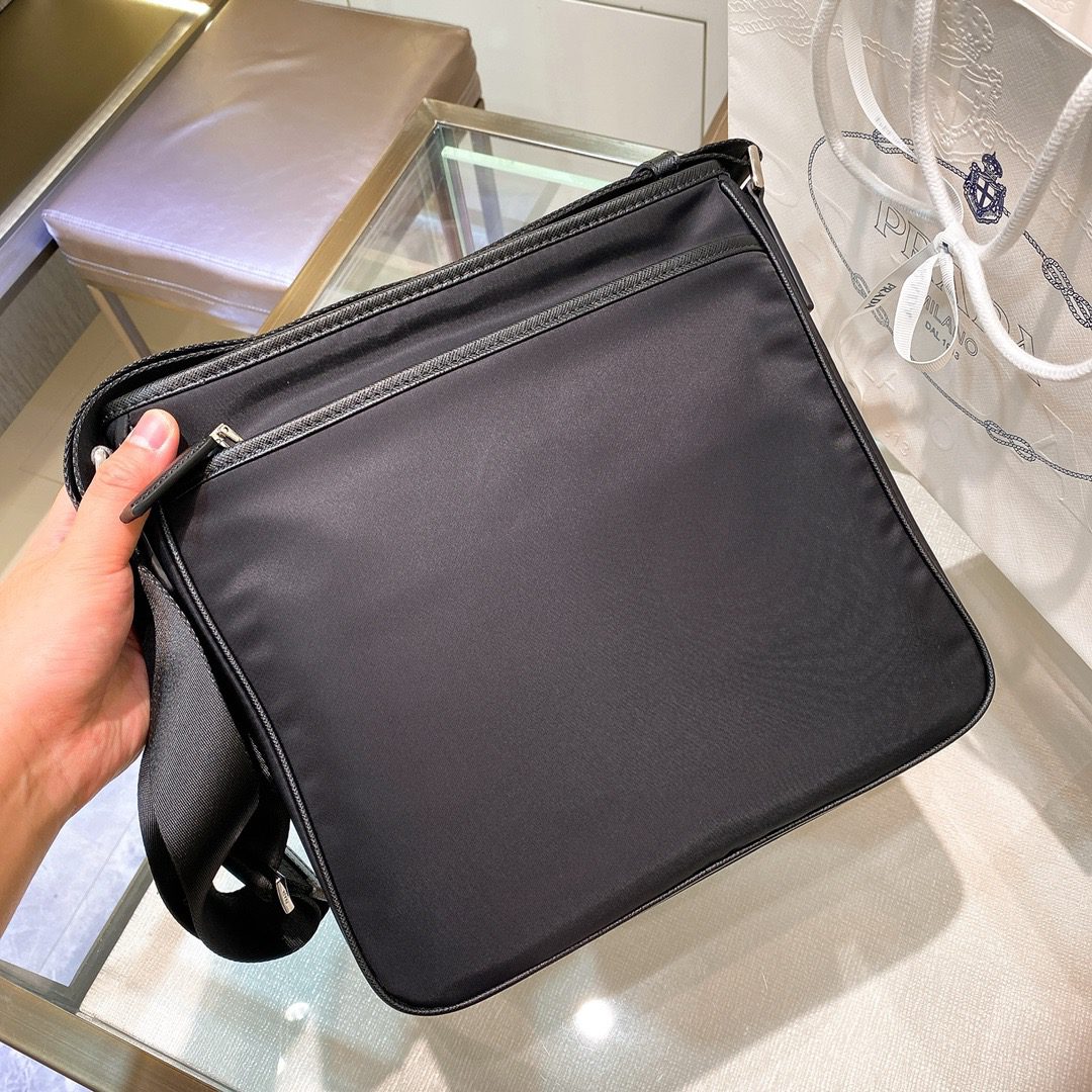 PRADA BAG