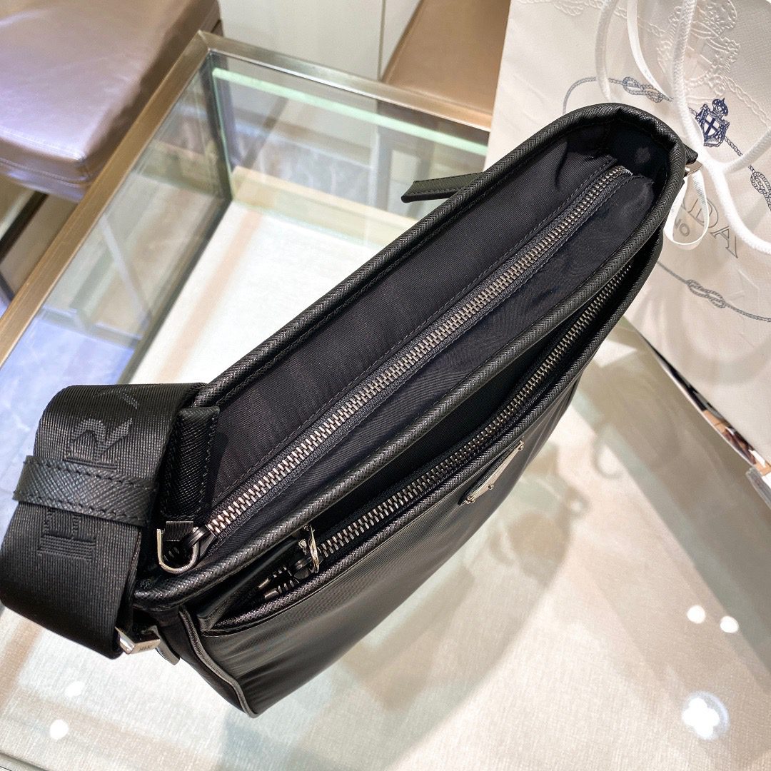 PRADA BAG