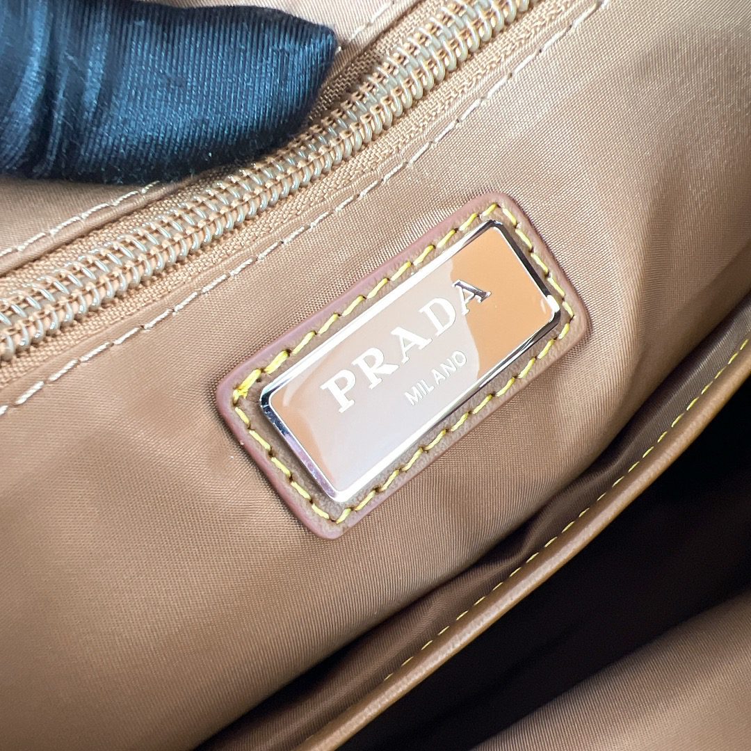 PRADA BAG