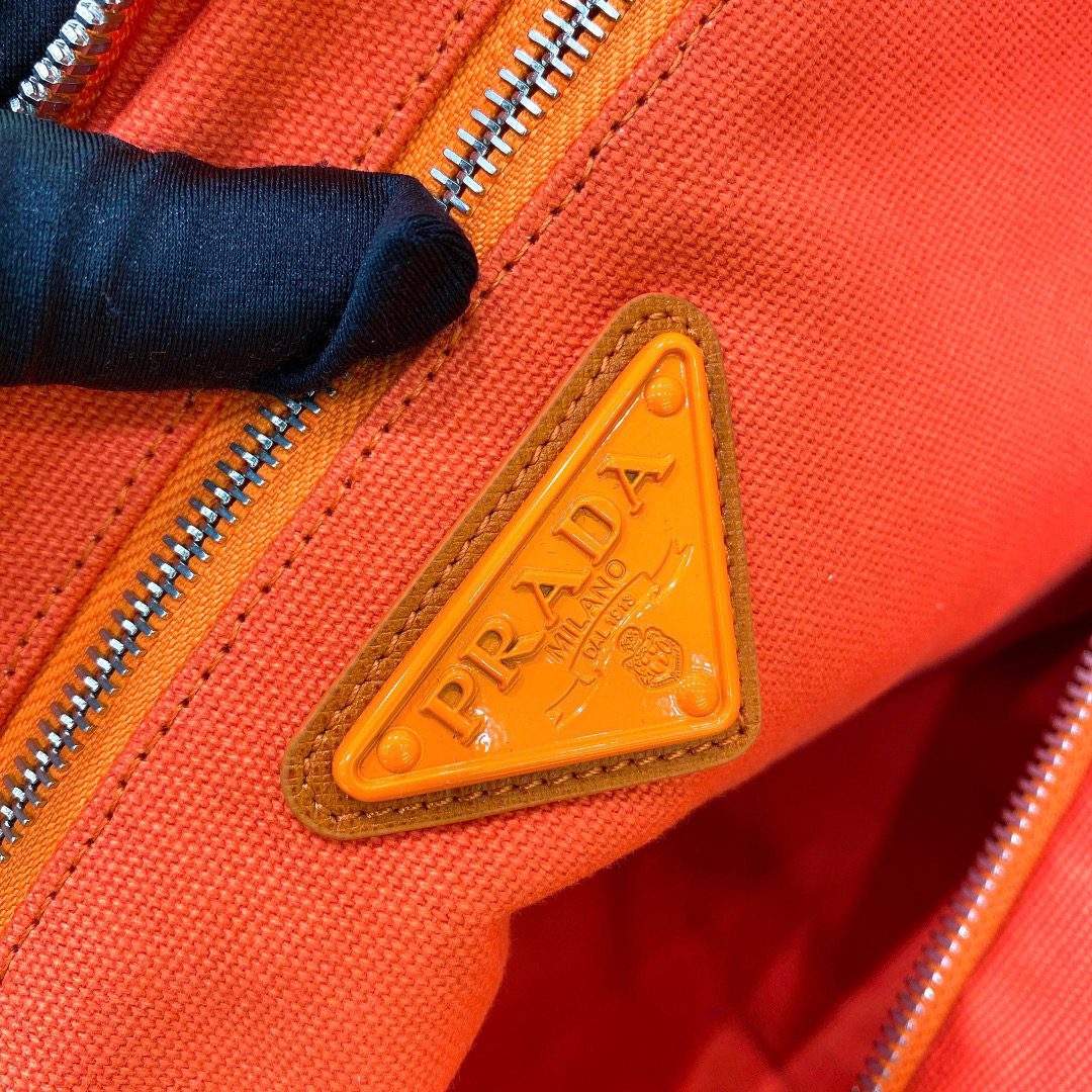 PRADA BAG