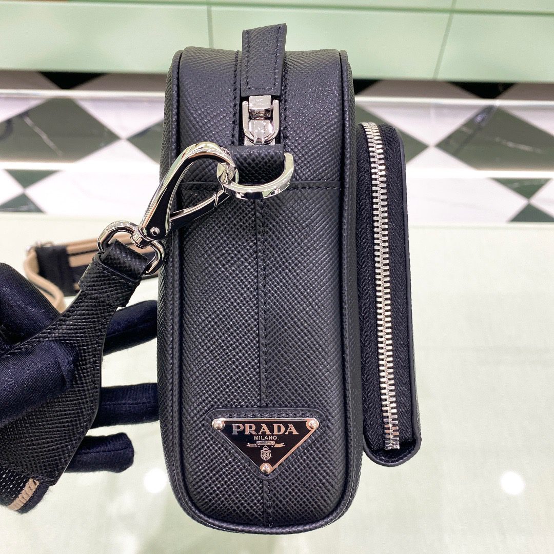 PRADA BAG
