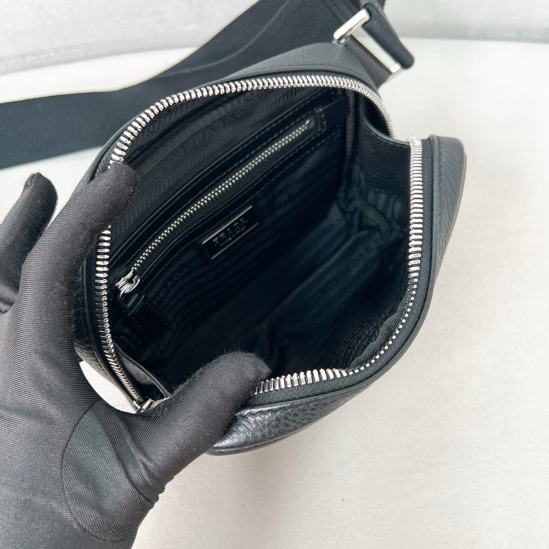 PRADA BAG