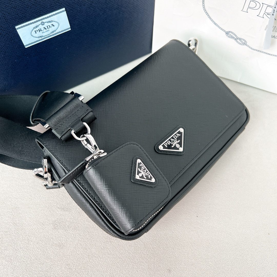 PRADA BAG