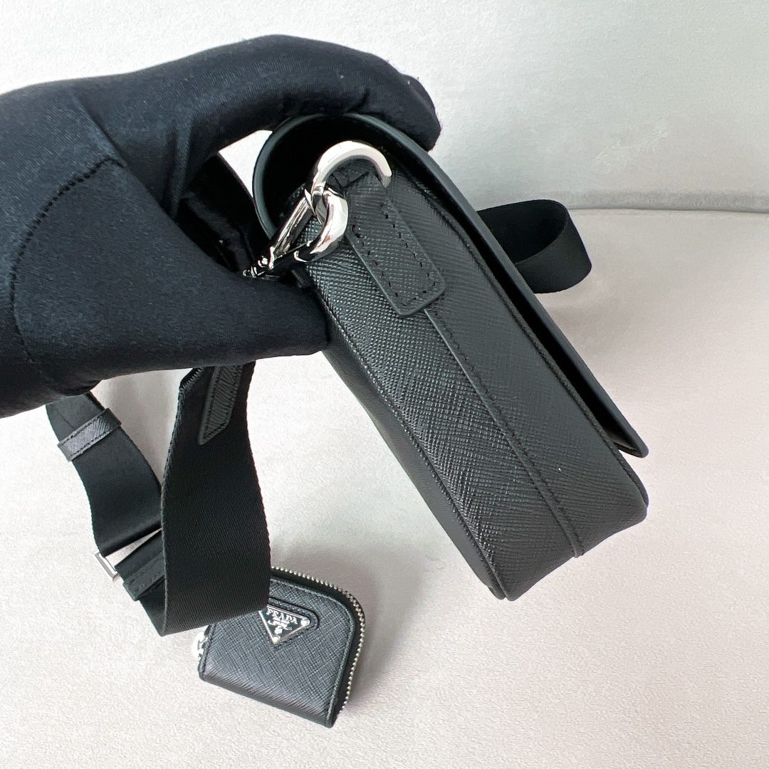 PRADA BAG