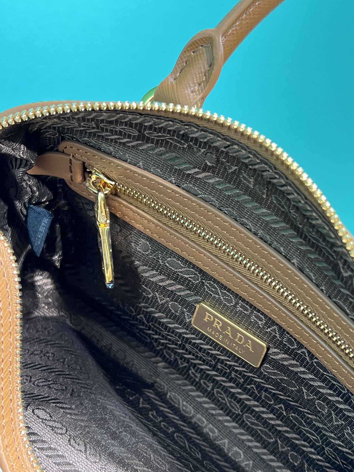 PRADA BAG