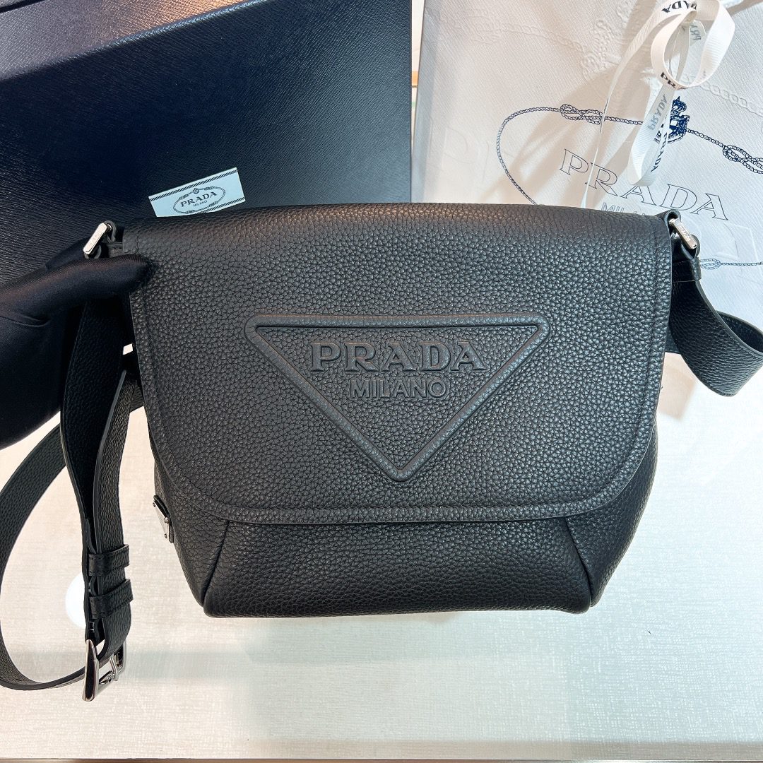 PRADA BAG