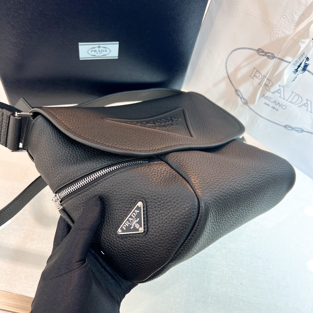 PRADA BAG