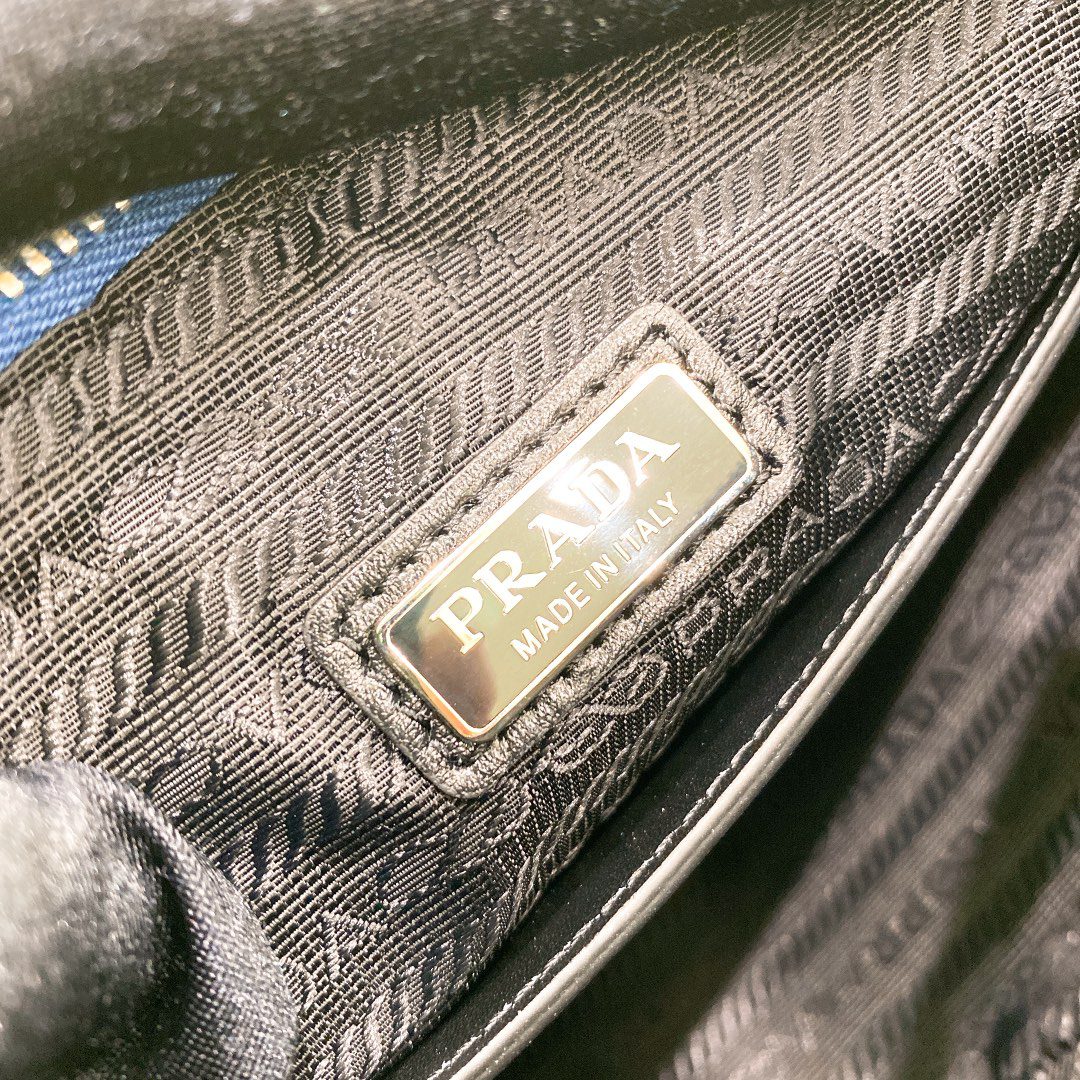PRADA BAG
