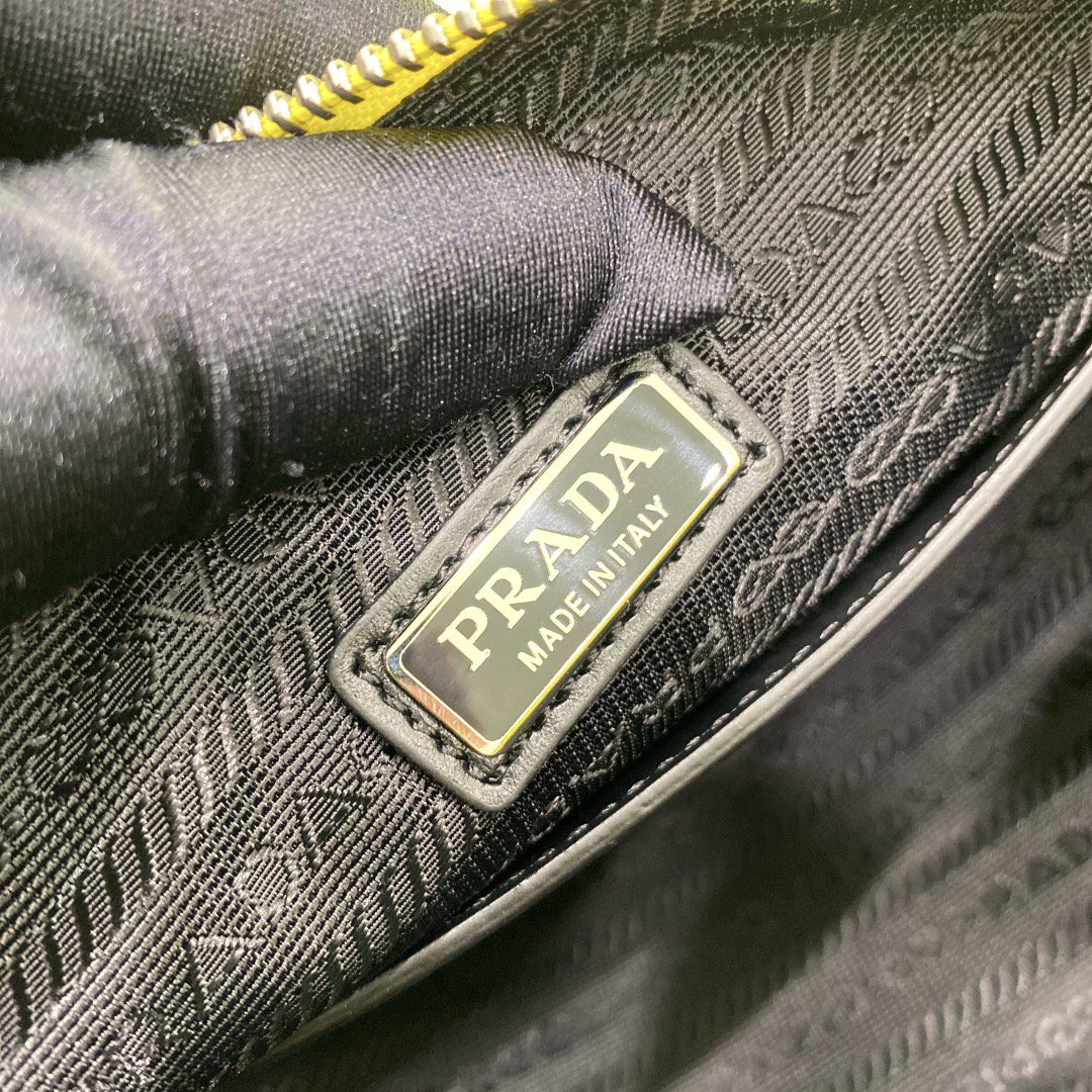 PRADA BAG