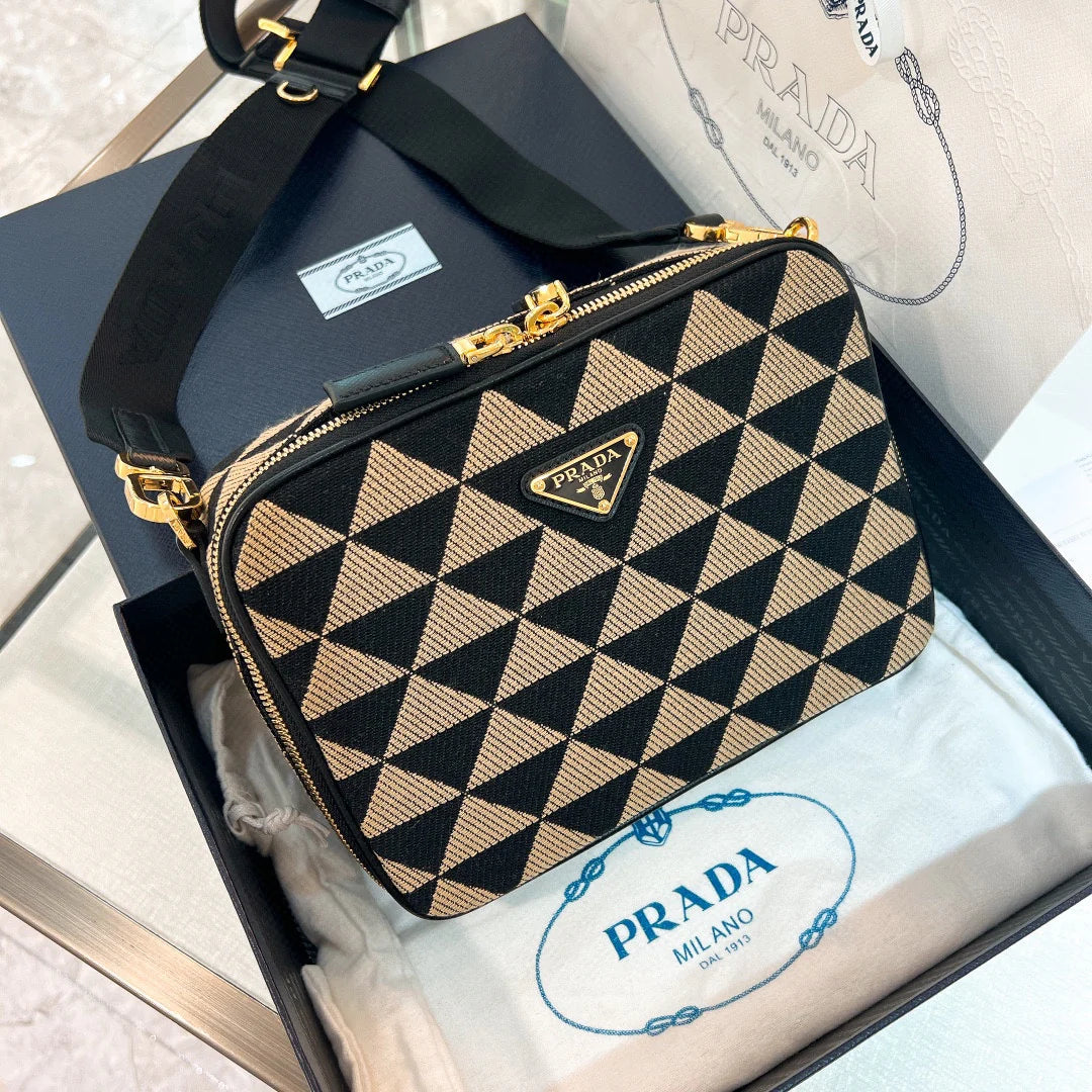 PRADA BAG
