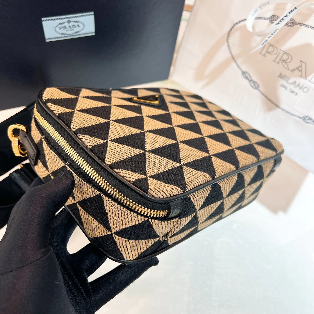 PRADA BAG