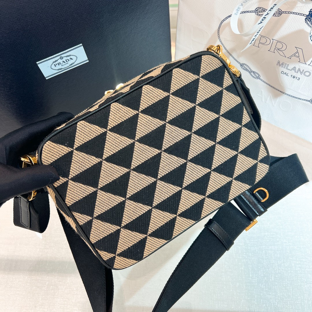 PRADA BAG