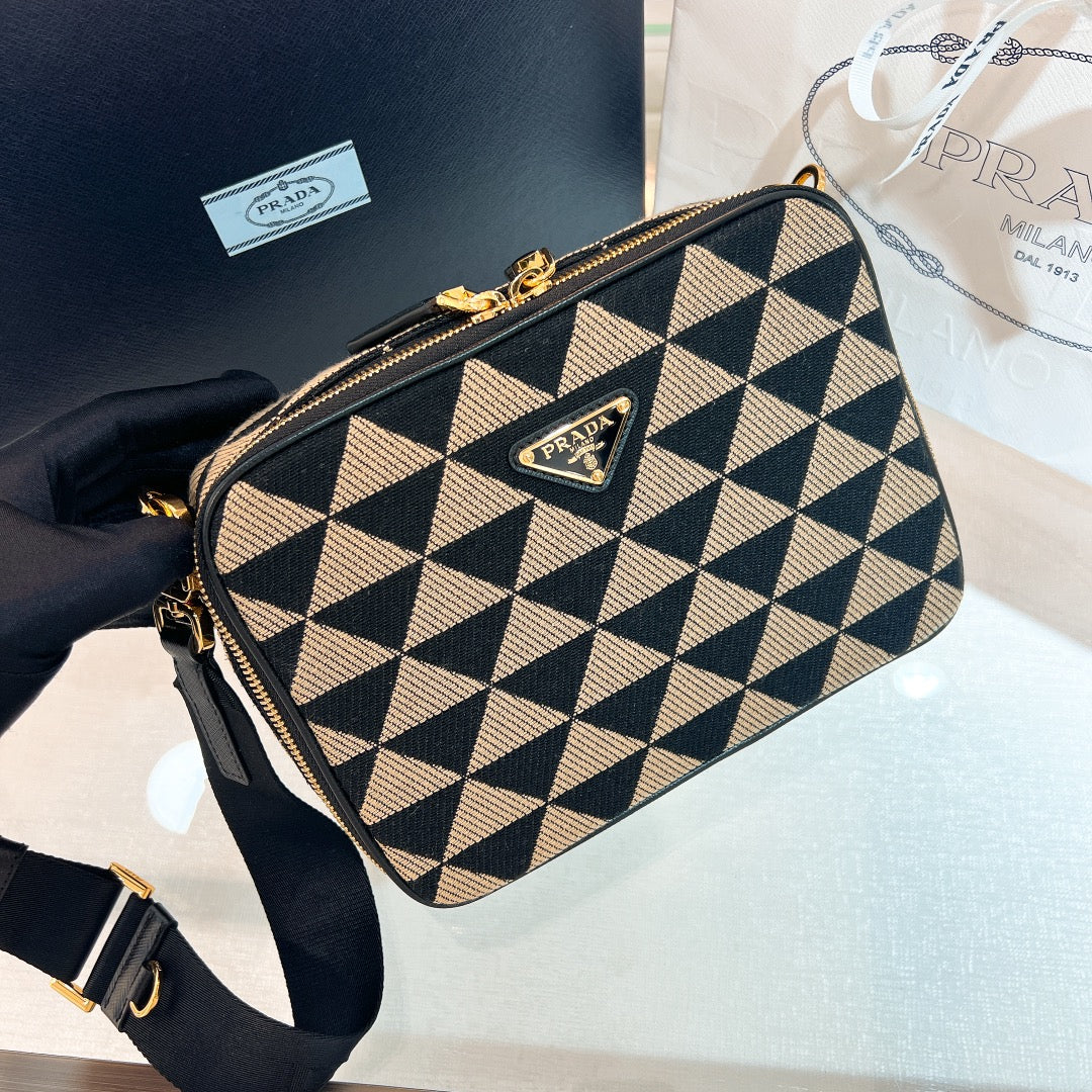 PRADA BAG