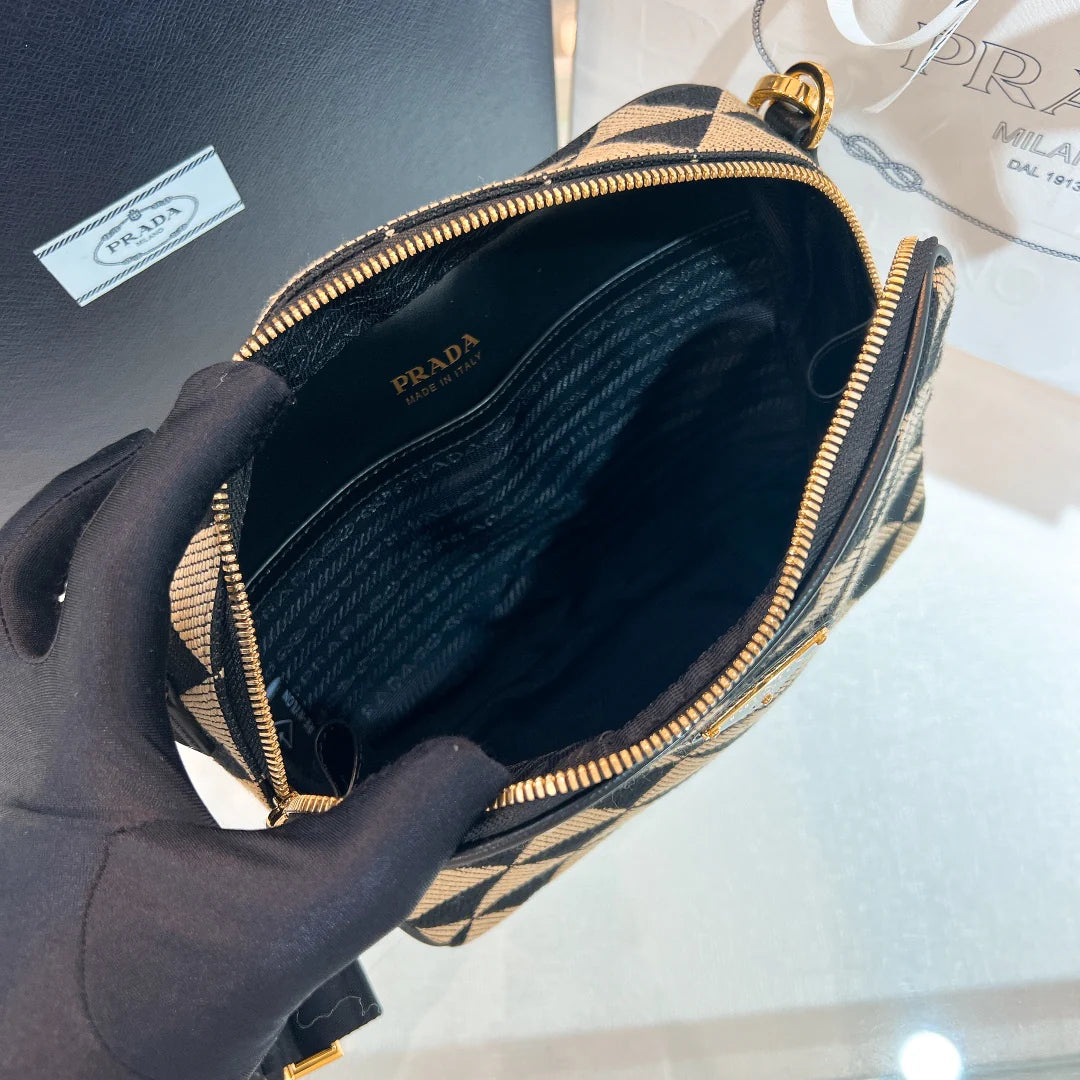PRADA BAG