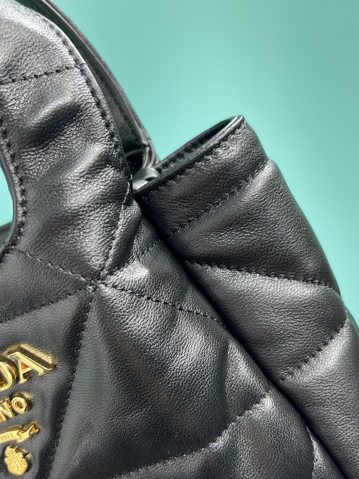 PRADA BAG