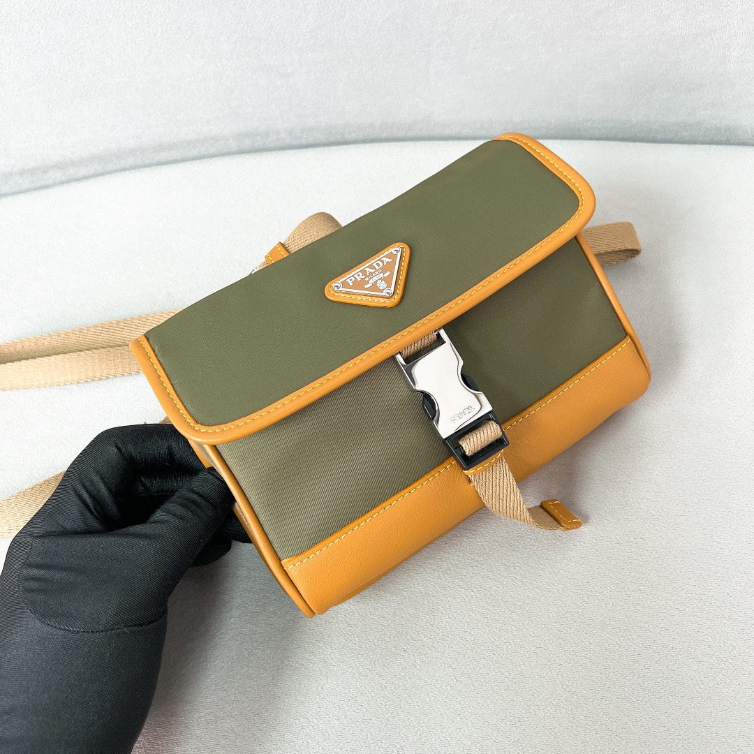 PRADA BAG