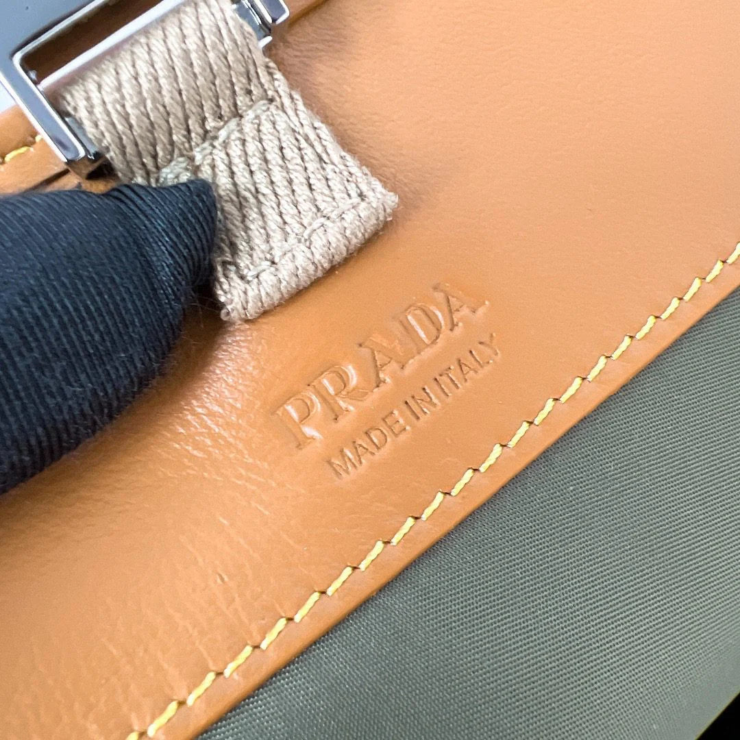 PRADA BAG