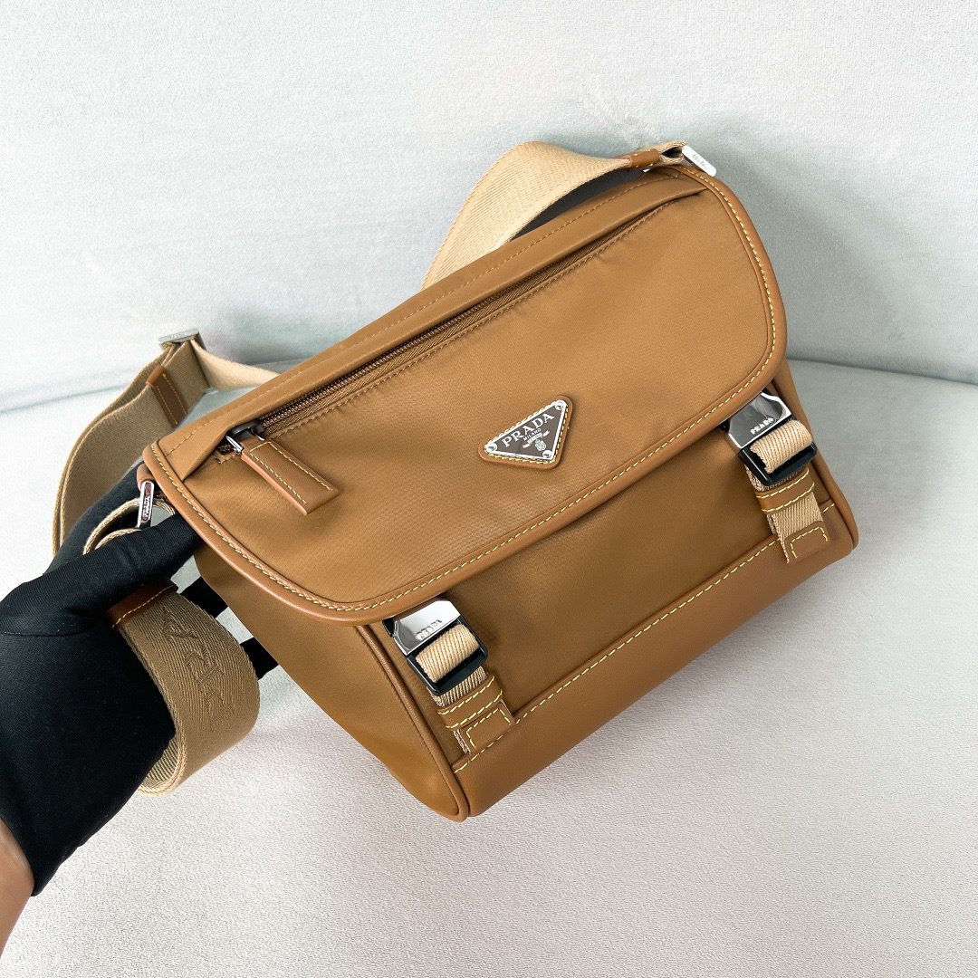 PRADA BAG
