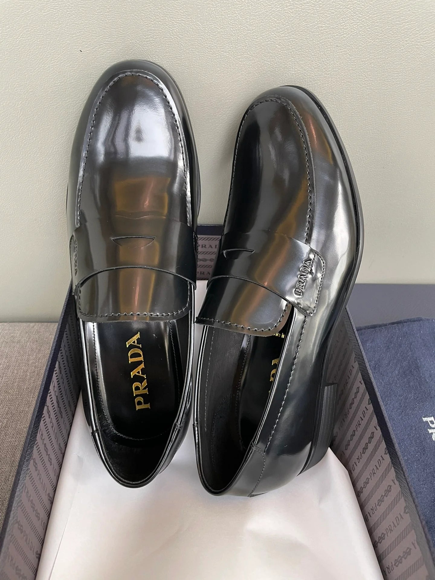 PRADA LOAFER