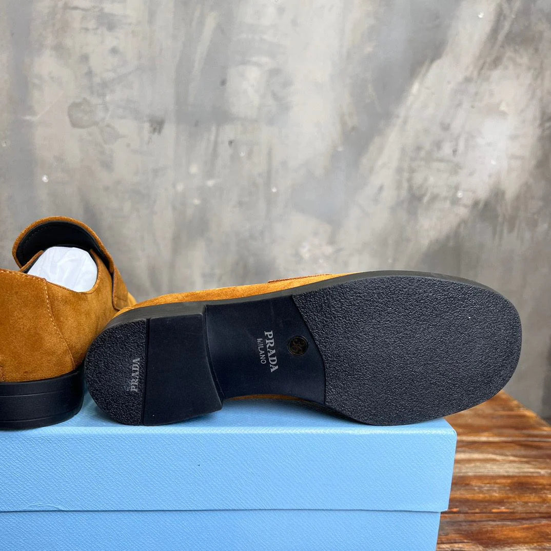 PRADA LOAFER