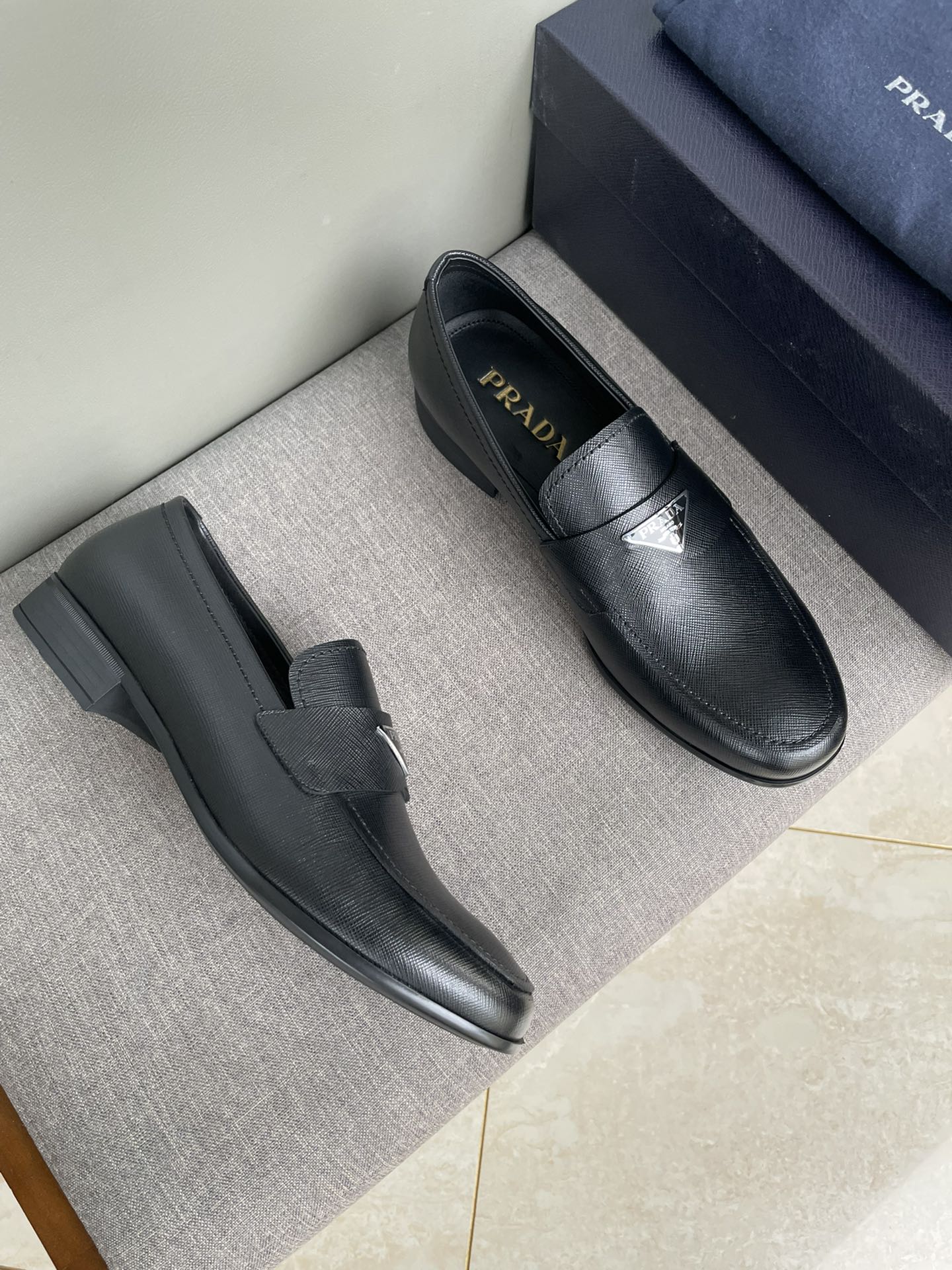 PRADA LOAFER