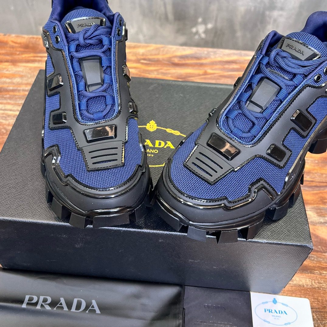 PRADA SNEAKER