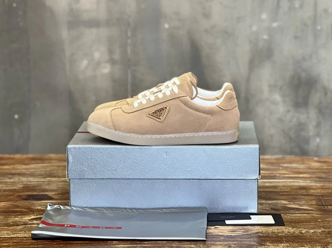 PRADA SNEAKER