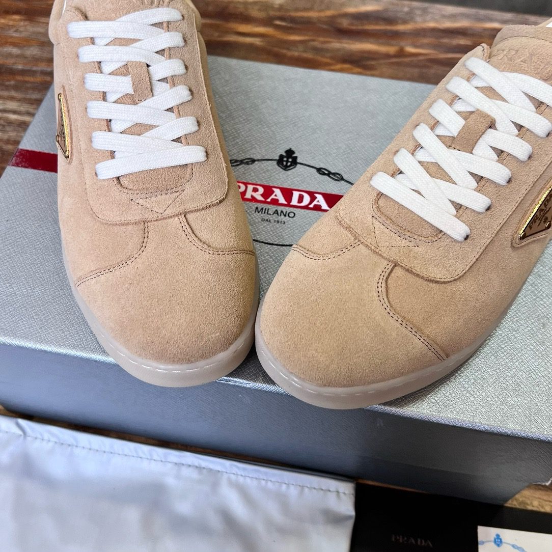 PRADA SNEAKER