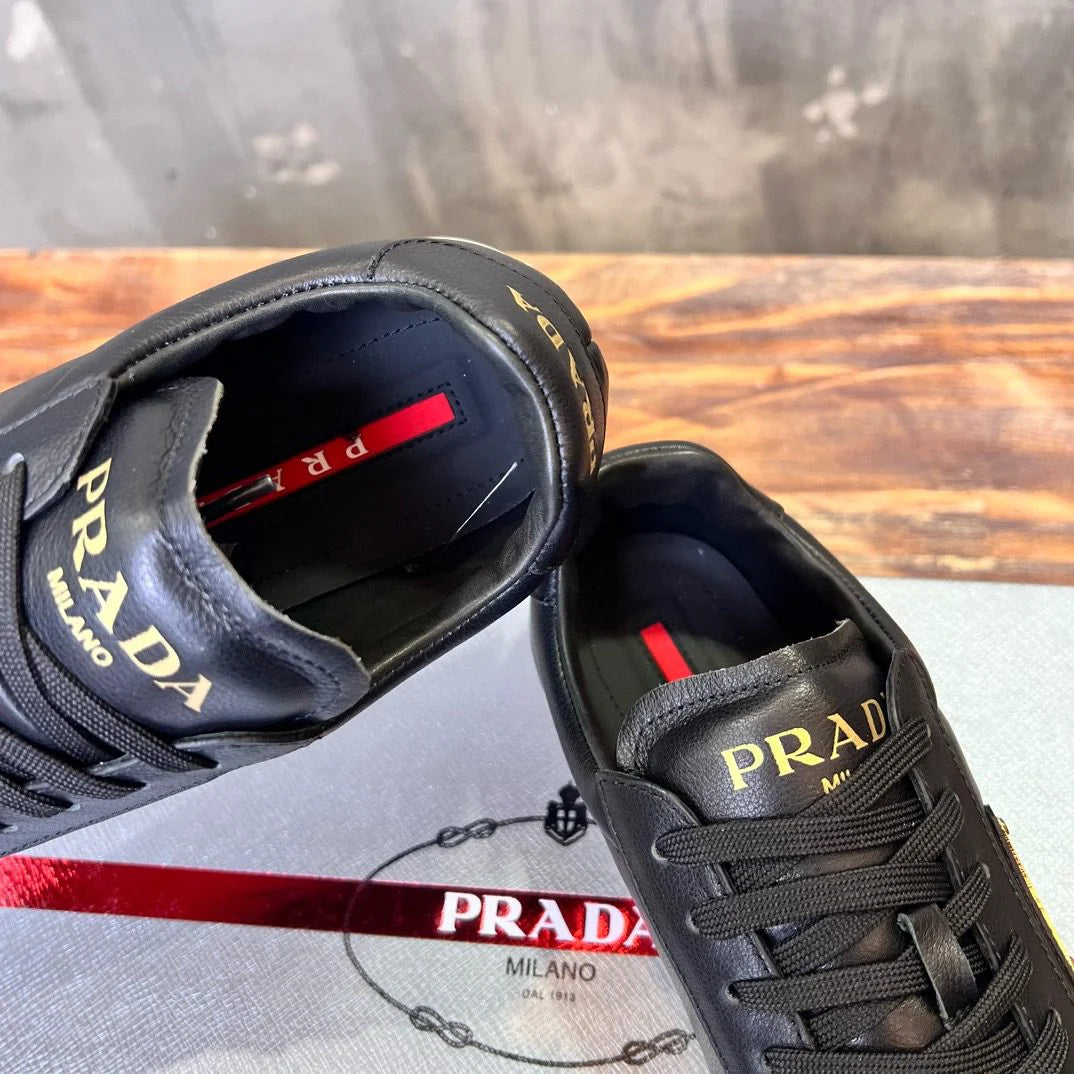 PRADA SNEAKER