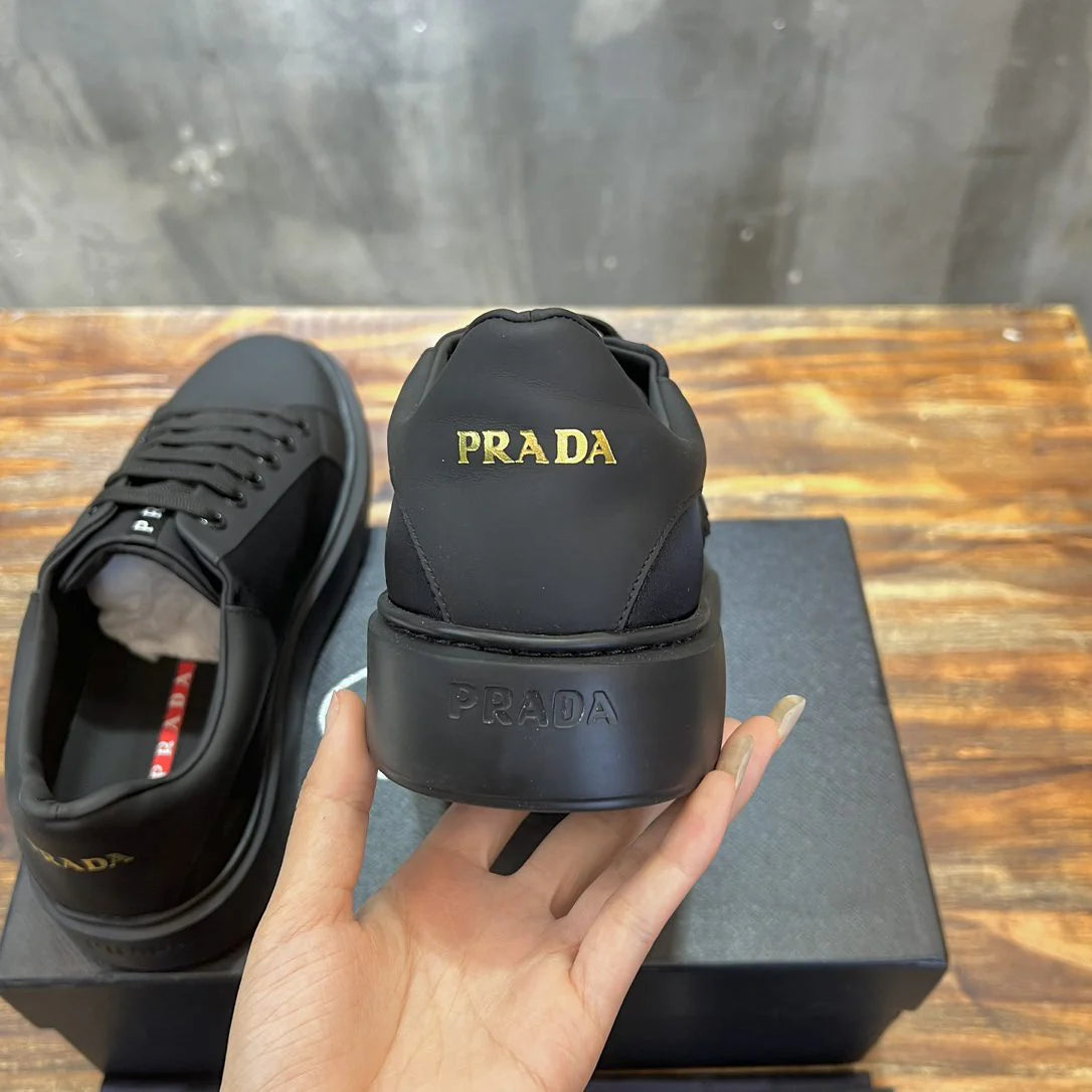 PRADA SNEAKER
