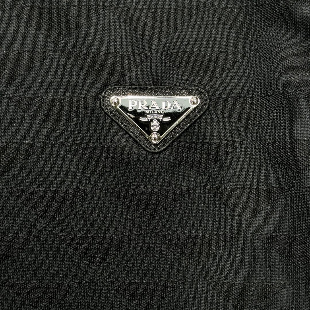 PRADA TSHIRT