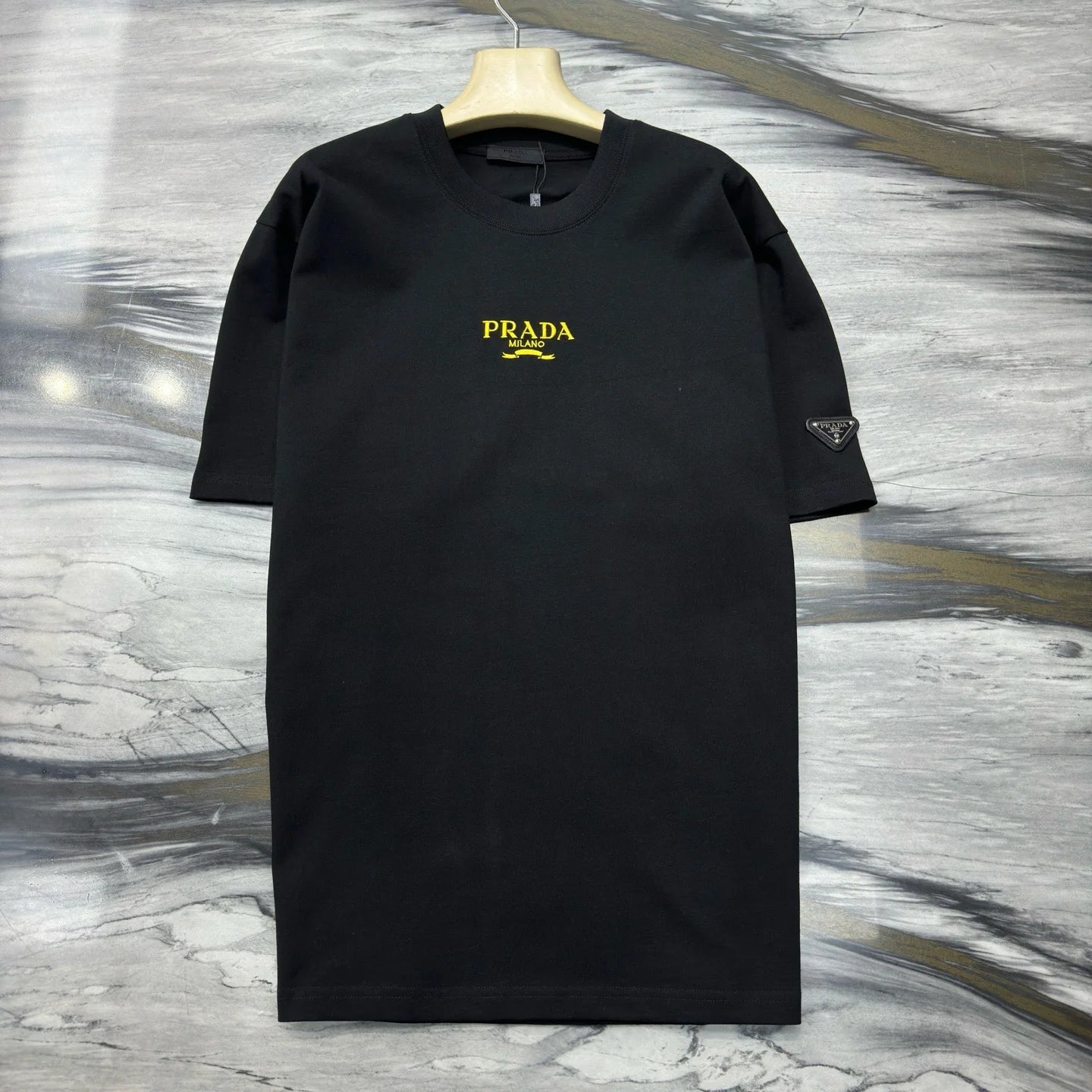 PRADA TSHIRT