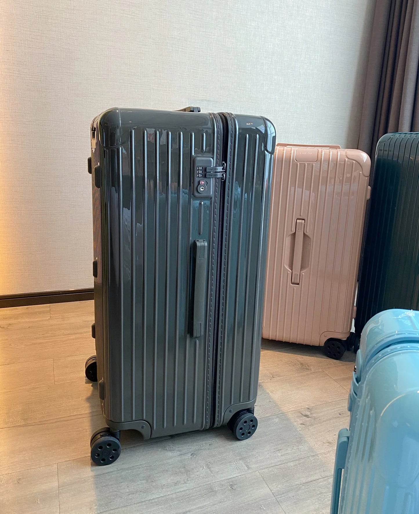 RIMOWA LUGGAGE
