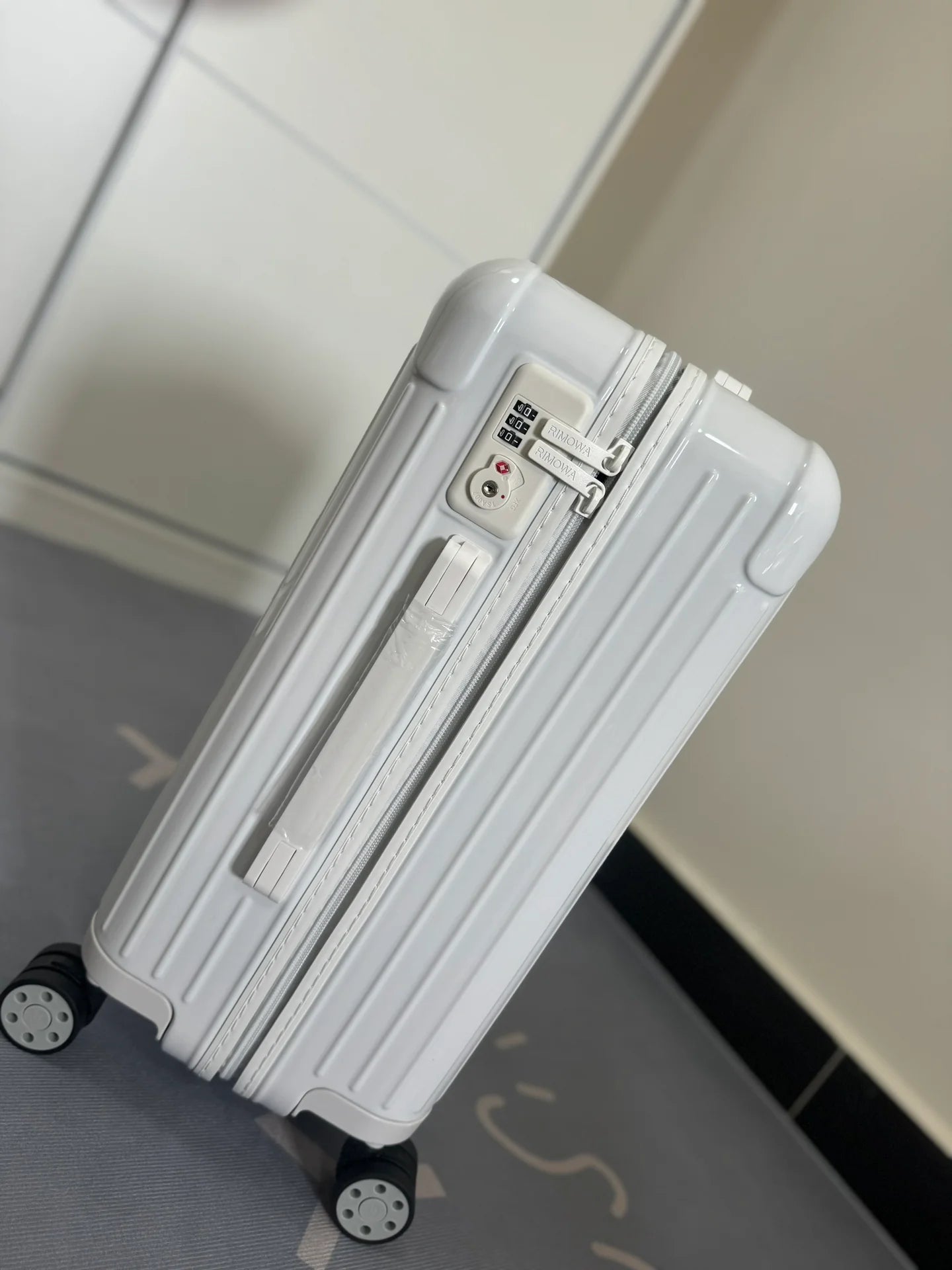 RIMOWA LUGGAGE