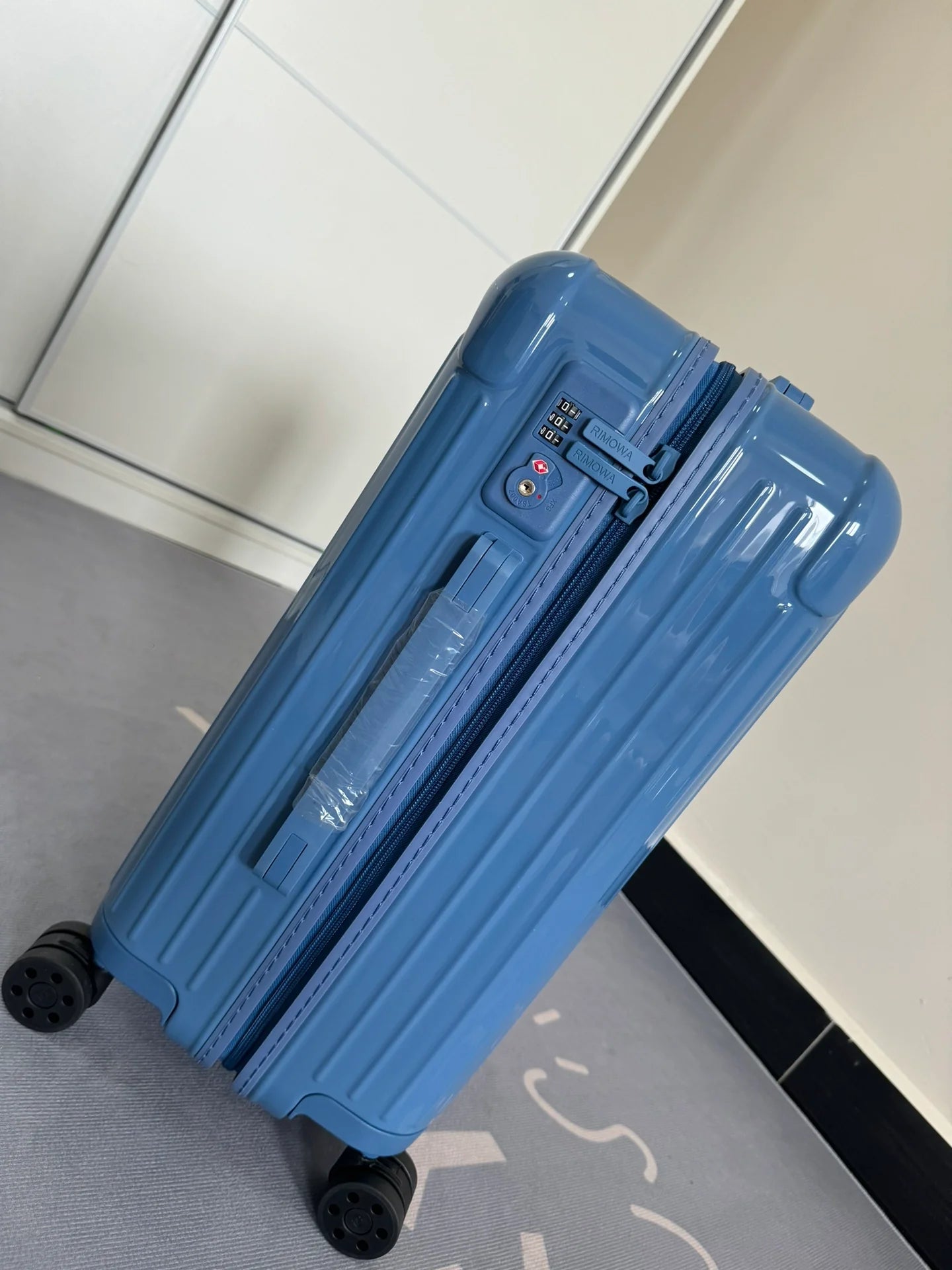 RIMOWA LUGGAGE