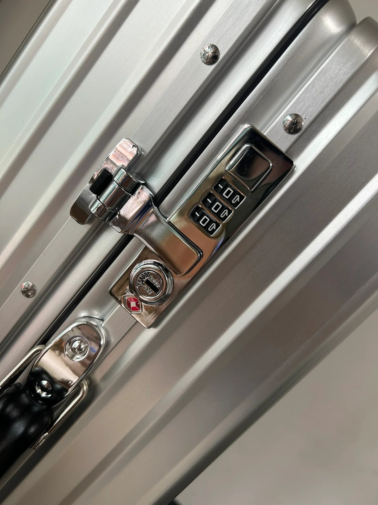 RIMOWA LUGGAGE