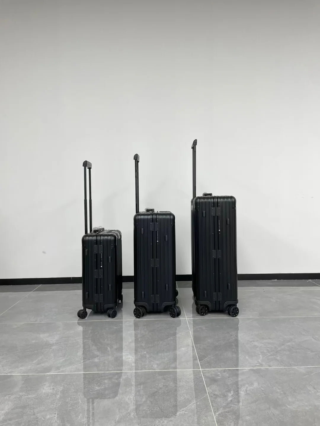 RIMOWA LUGGAGE
